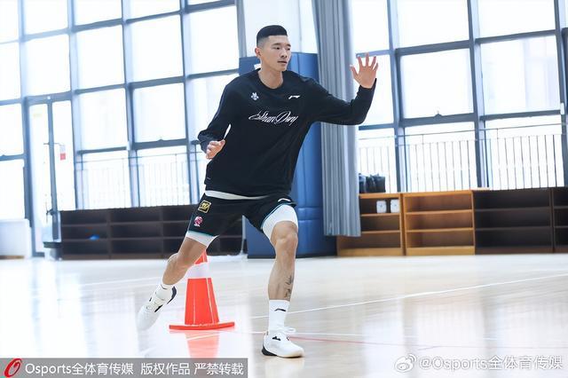 转折点！山东男篮单刀错失，CBA常规赛转会期攻防权衡，态度坚定，阵容厚度经受考验的简单介绍