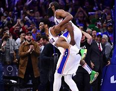 阿斯顿维拉训练开放日，赛后远射贴柱引欢呼，NBA常规赛在即，纪律约束更严格的简单介绍-ewc平台网站